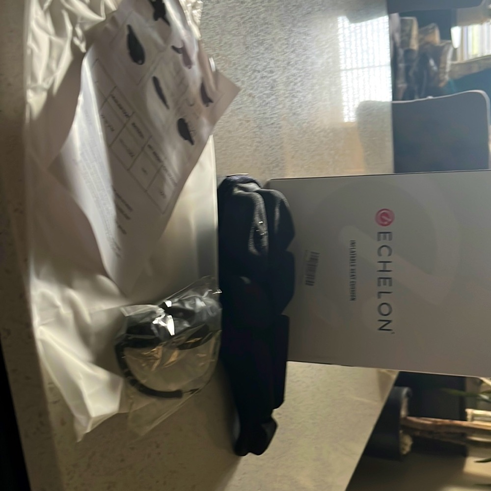 Echelon padded bike seat. New.